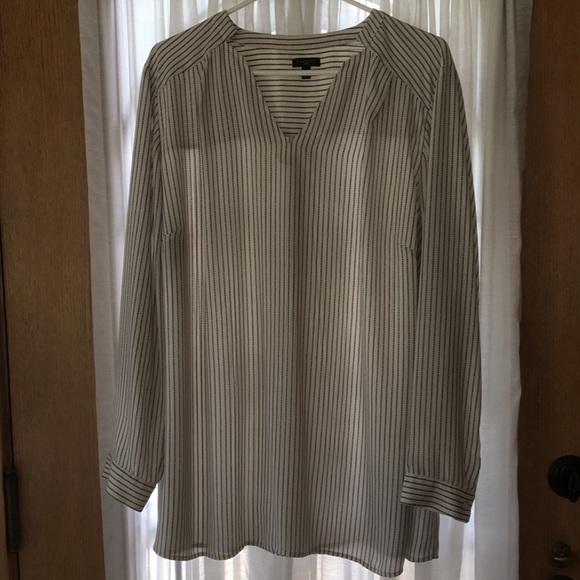 Talbots Tops - Talbots Tunic Style Blouse EUC